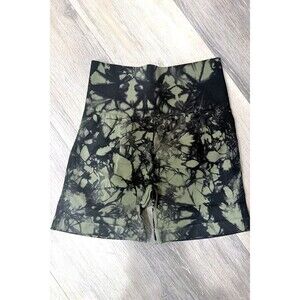 Womens Seamless Scrunch Butt Biker Shorts M Olive Tie Dye High Waist NWT